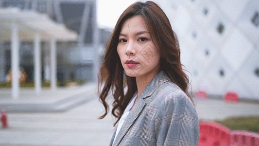 凌波丽微笑gif图片-凌波丽微笑动态图-凌波丽微笑gif格式下载-摄图网