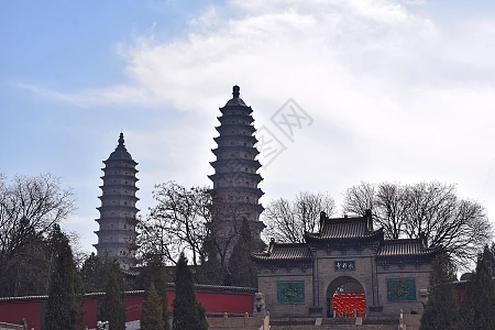 双塔寺图片_双塔寺素材_双塔寺高清图片_摄图网图片下载