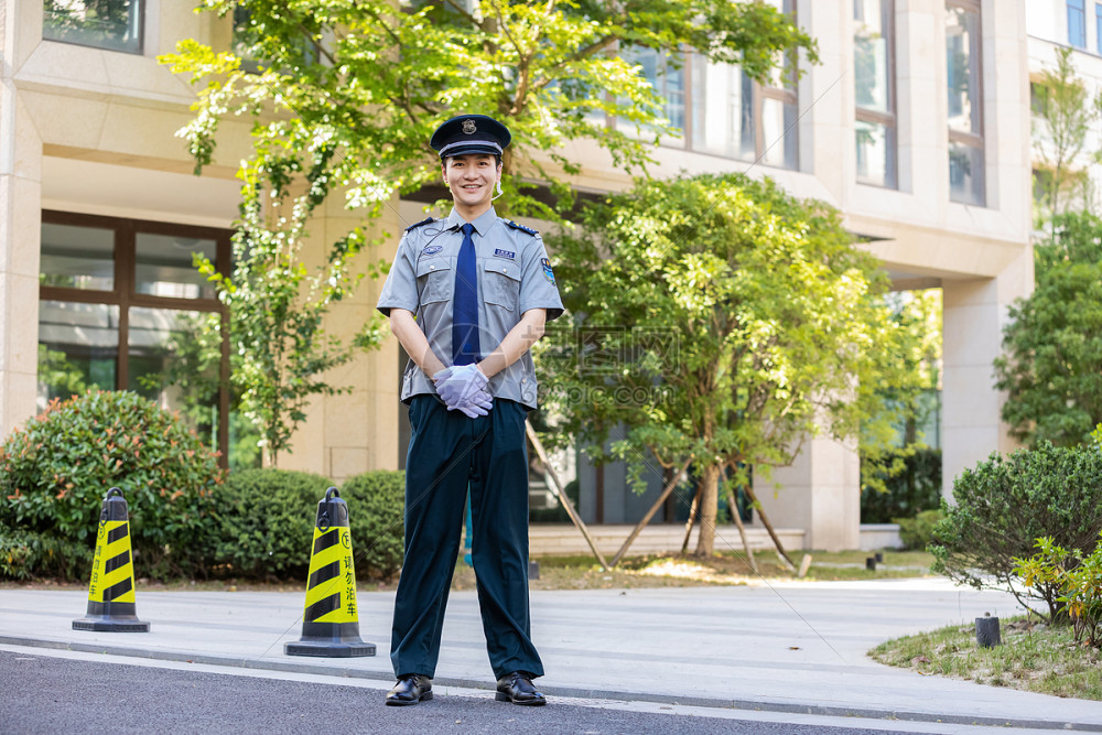 巡逻保安