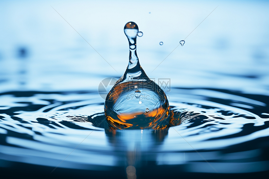 清朝初期　水滴 湖面上的水滴高清图片下载-正版图片600851515-摄图网